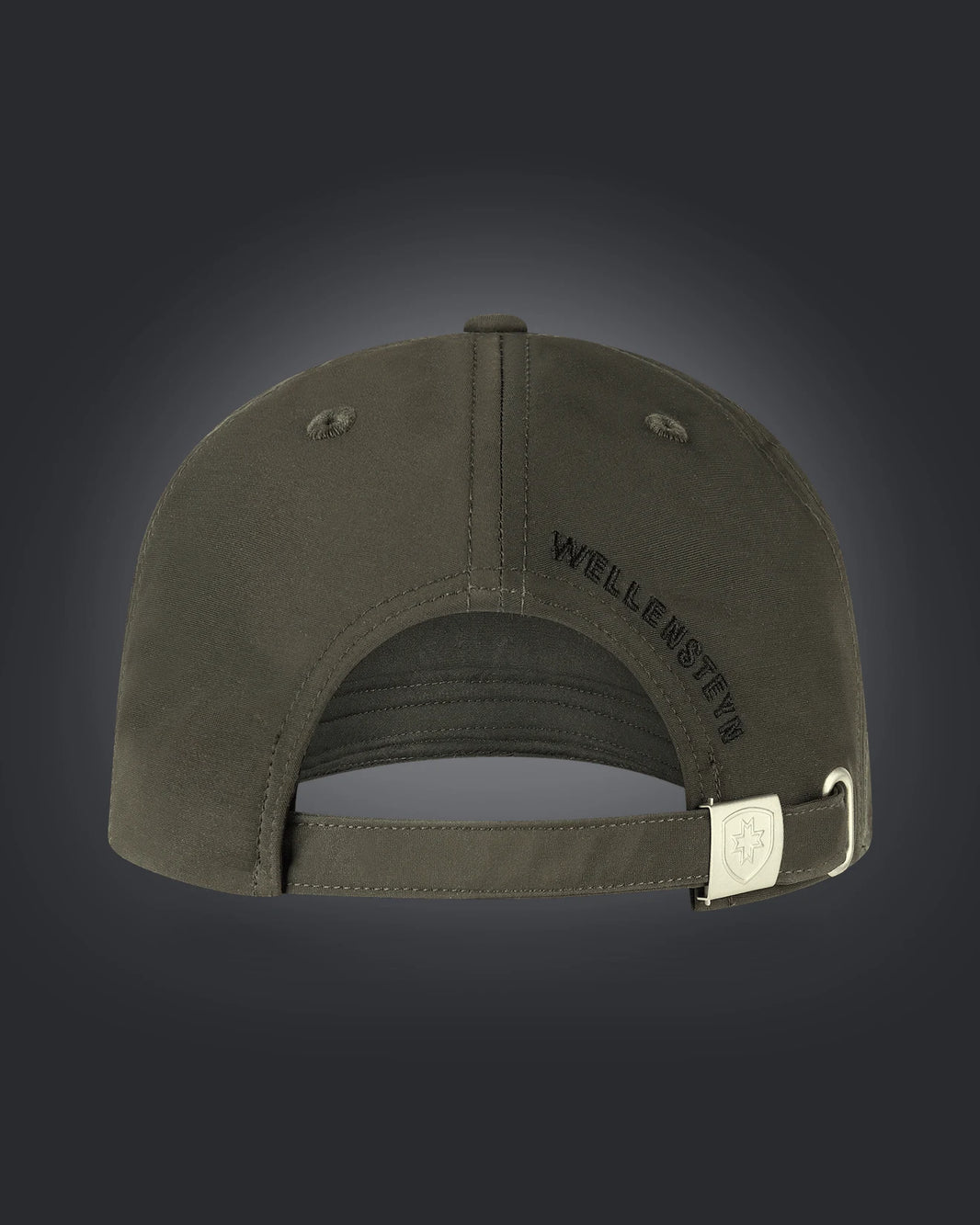 Royal Cap 870, Blackarmy