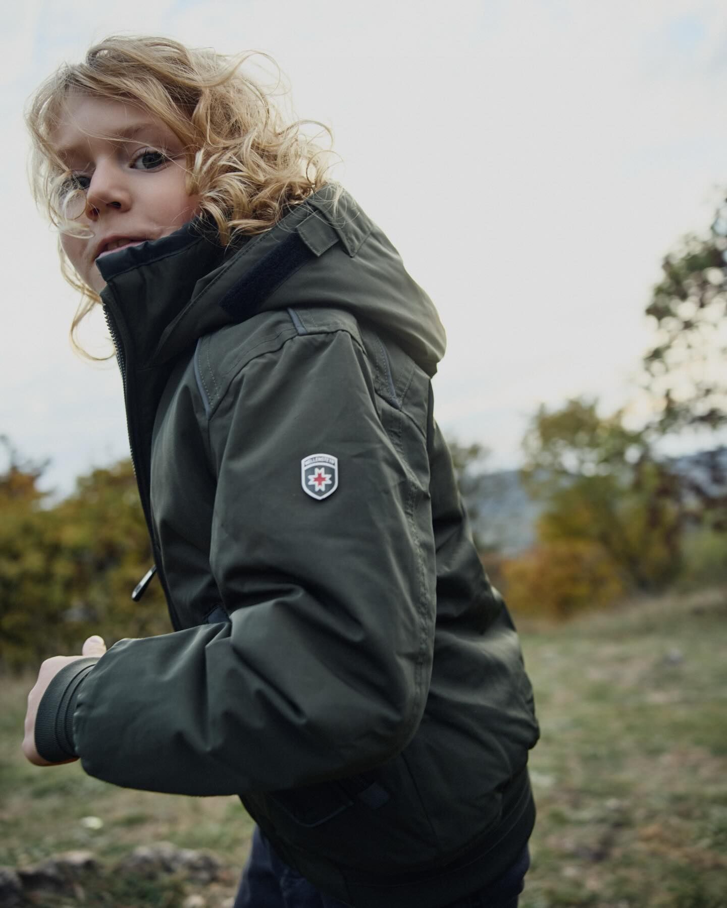 Dětská chlapecká kolekce Wellensteyn nabízí odolné, teplé a povětrnostním vlivům odolné kousky. Spolehlivá ochrana, která drží krok s dětmi. Prémiová kvalita i pro ty nejmenší. #Wellensteyn #ZimniBunda #ZimniStyl #NovaKolekce #DetskaModa #DetskaBunda #StylProDeti